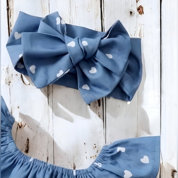 Bundle Bubble Heart Short Sleeve Romper and Boho Beige Romper - Picture 8 of 10